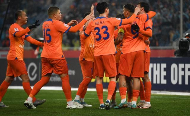 1739323332812012532.jpg 马德兴:海港的引援让人费解 中超最强外援在泰山