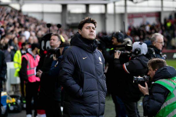 1709428180044003772.jpg 切尔西绝平仍原地踏步,波切蒂诺生日被球迷喊滚蛋