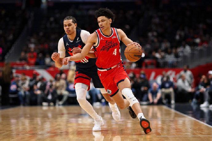 体育赛事直播-6连胜重返前十！哈登36+7+9罚球20中18 小卡伤停快船险胜奇才