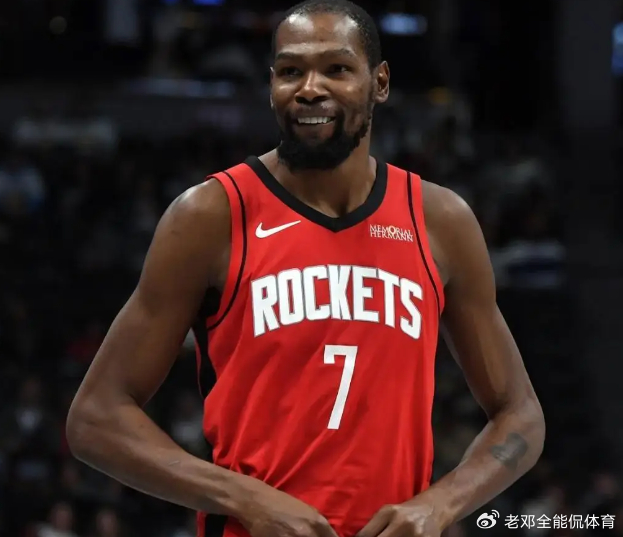 单赛季拿3000分有多难？科比0次 詹姆斯0次 唯独他3次|科比·布莱恩特|乔丹|NBA|张伯伦|科比-布莱恩特_新浪体育_新浪新闻